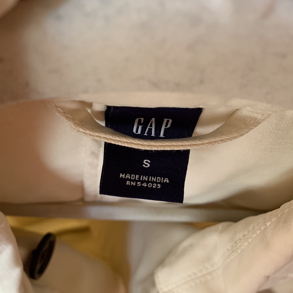 Gap Trench Coat - Picture 2 of 5